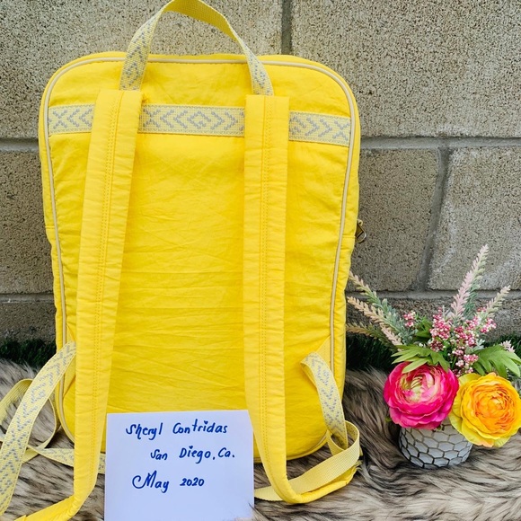 ✨NEW✨ GUCCI Yellow Medium Blind For Love Backpack - Picture 4 of 10